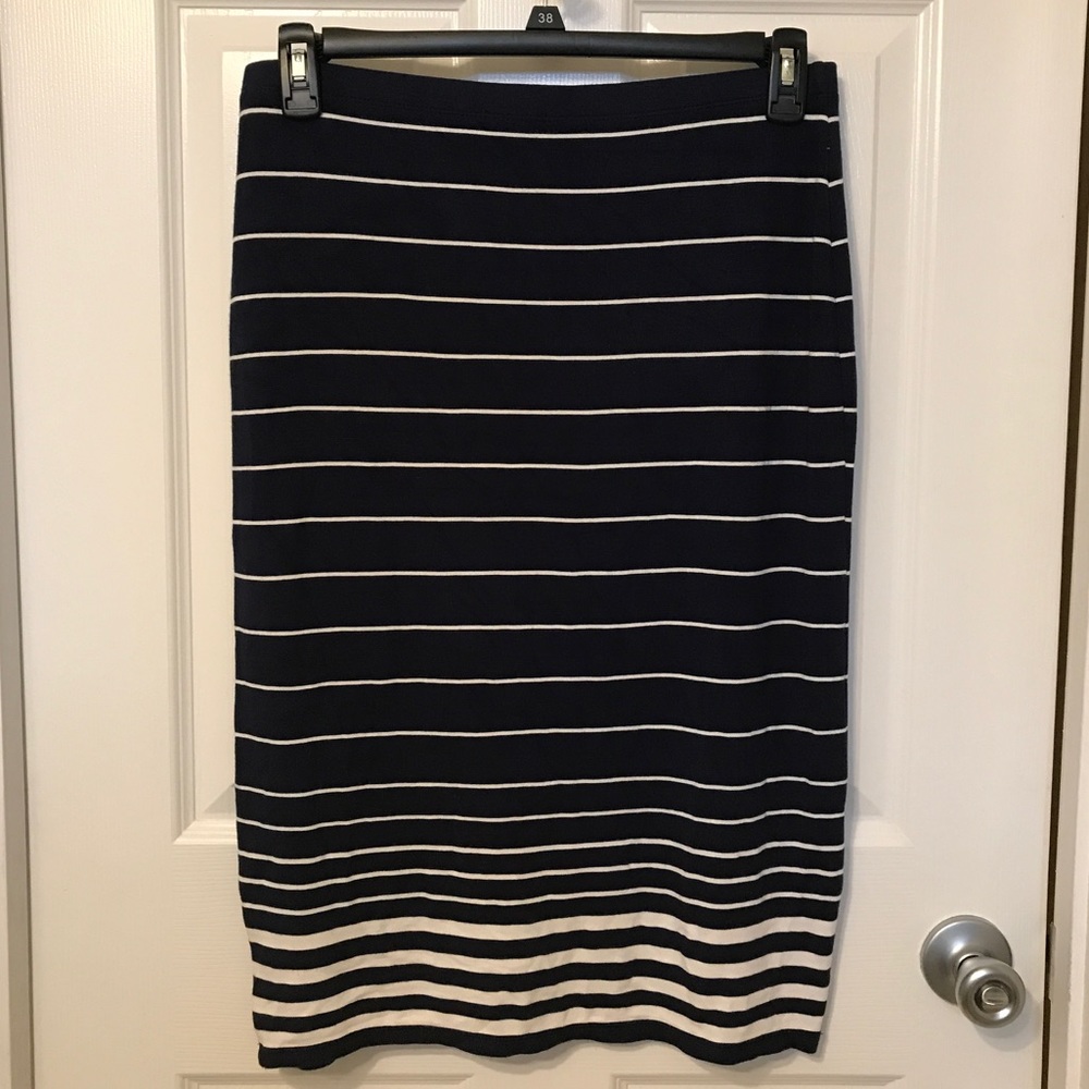 Navy and white pencil skirt